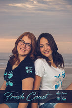 Load image into Gallery viewer, Women&#39;s Classic V-Neck Crosshair Tee - Black/Turquoise

